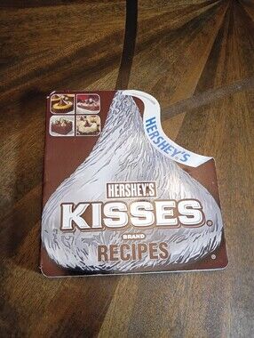 Hershey’s KISSES Brand Recipes Shaped Hardcover Cookbook 2009 Collectible